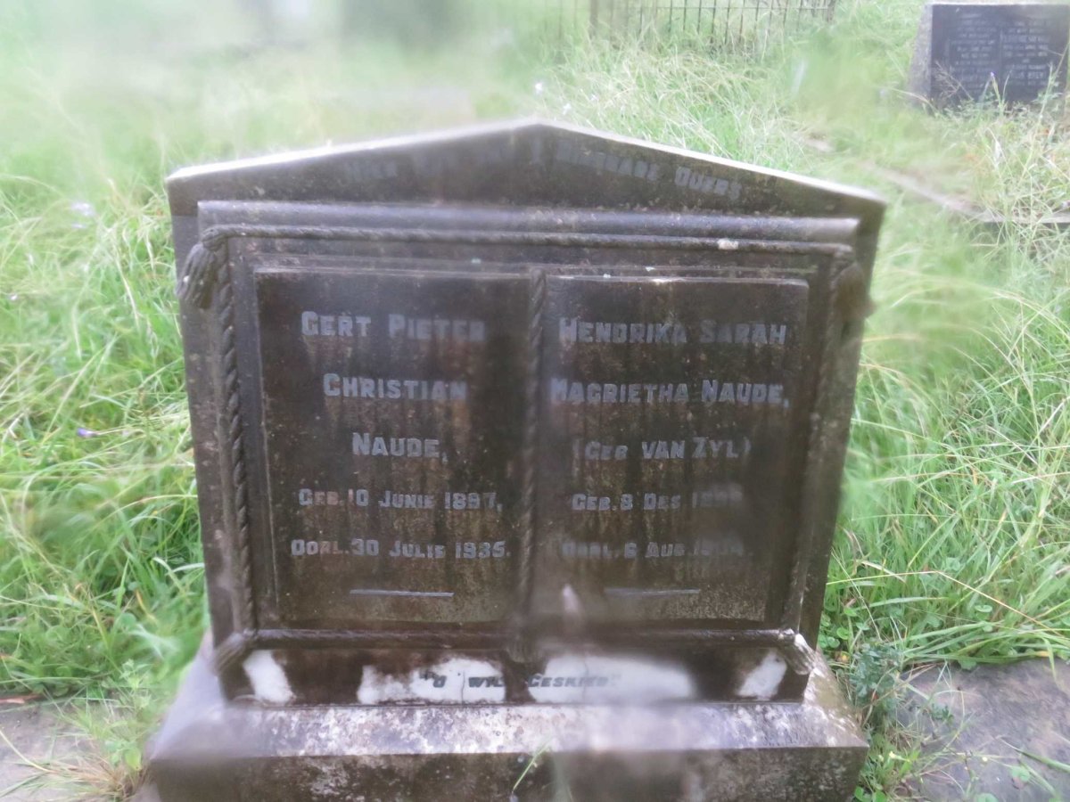 NAUDE Gert Pieter Christian 1897-1935 &amp; Hendrika Sarah Magrietha VAN ZYL 1899-1934