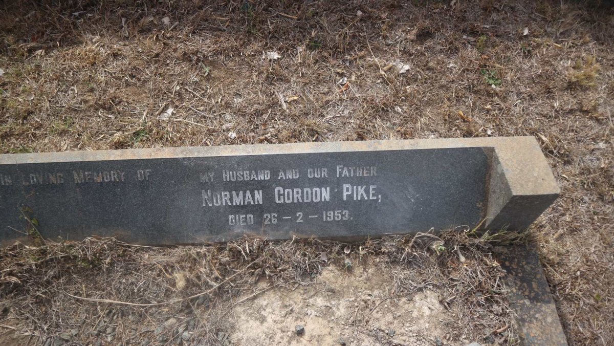 PIKE Norman Gordon -1953 :: PIKE Delville -1956