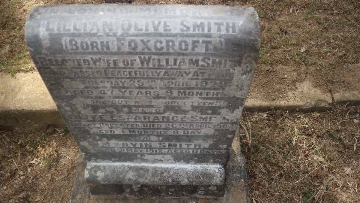 SMITH Lillian Olive nee FOXCROFT -1929 :: SMITH Olive Esparance -1902 :: SMITH Myrvin -1912