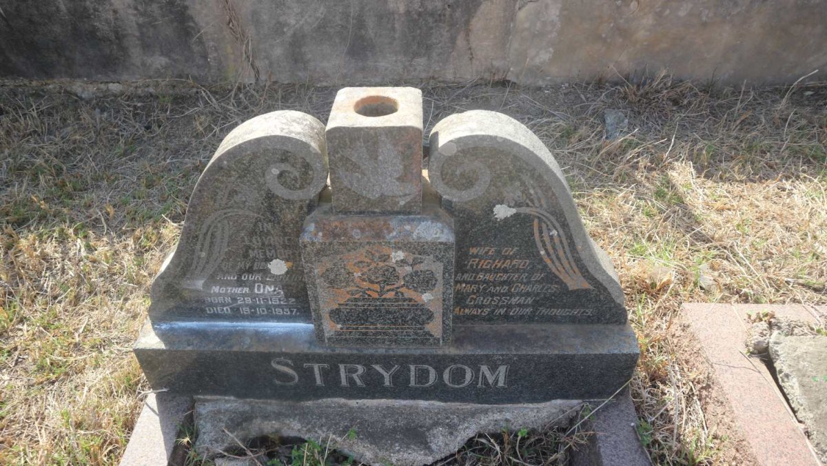 STRYDOM Ona nee CROSSMAN 1922-1957