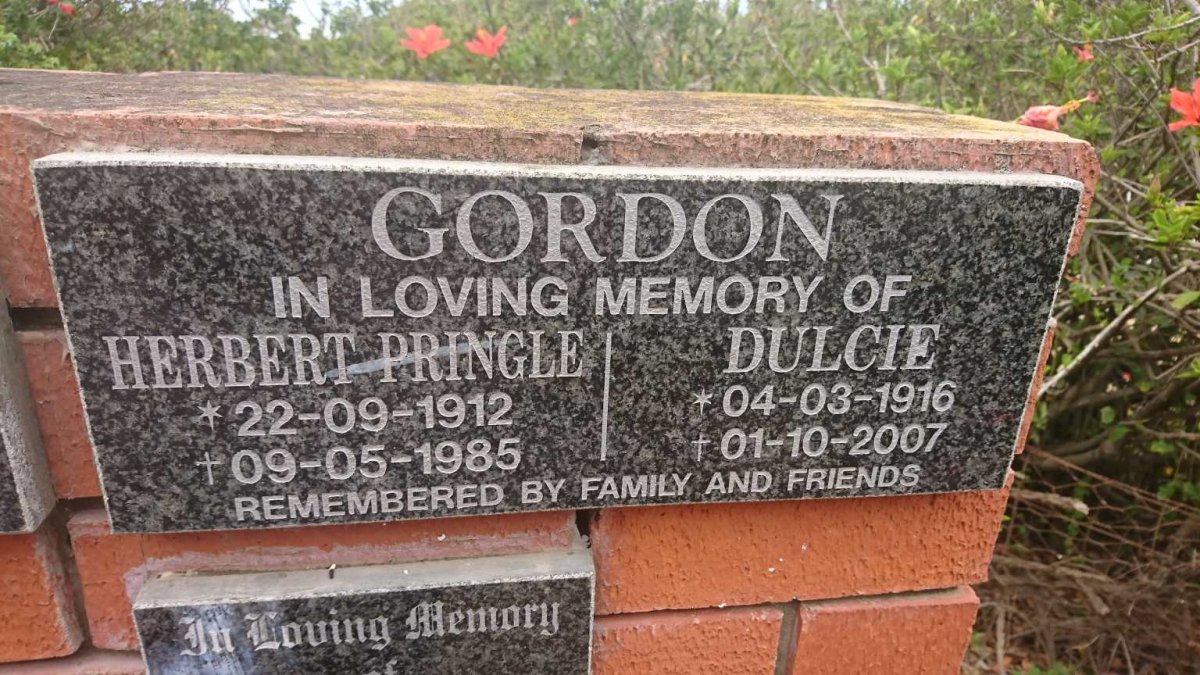 GORDON Herbert Pringle 1912-1985 &amp; Dulcie 1916-2007