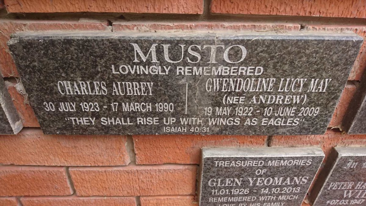 MUSTO Charles Aubrey 1923-1990 &amp; Gwendoline Lucy May ANDREW 1922-2009