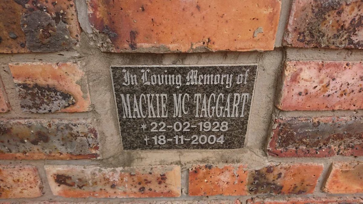 MC TAGGARD Mackie 1928-2004