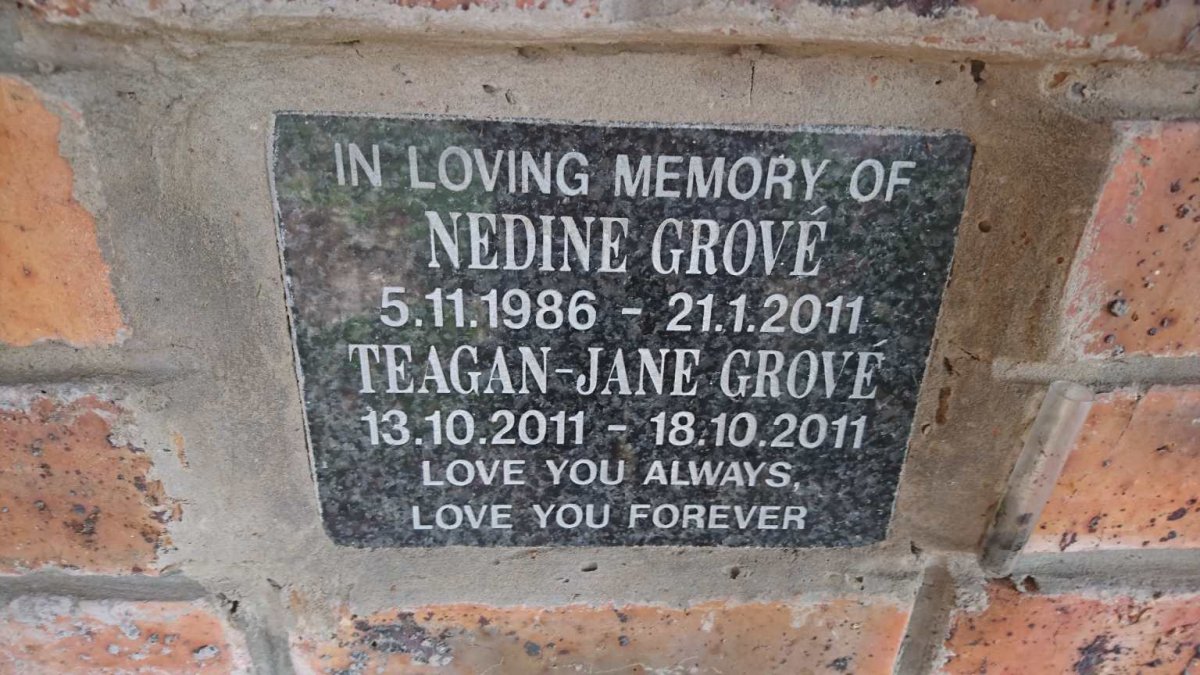 GROVE Nedine 1986-2011 :: GROVE Teagan-Jane 2011-2011