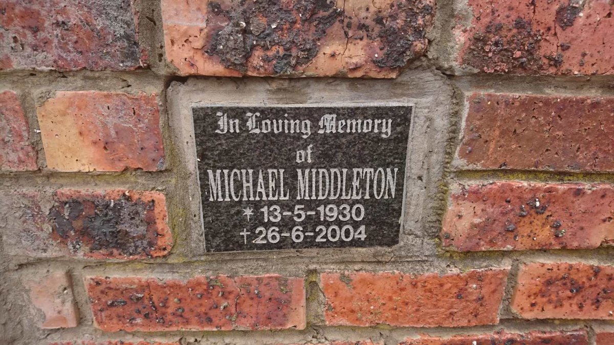 MIDDLETON Michael 1930-2004