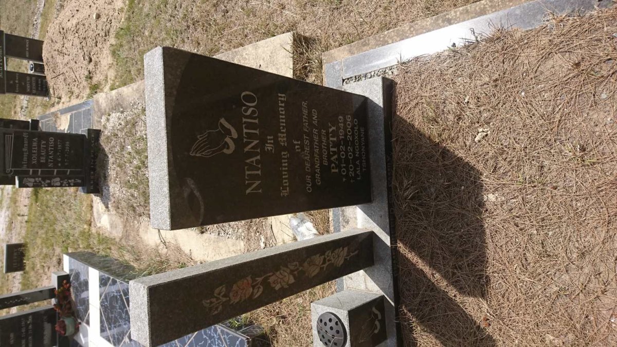 NTANTISO Patty 1949-2006