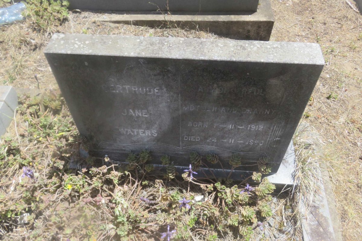 WATERS Gertrude Jane 1912-1990