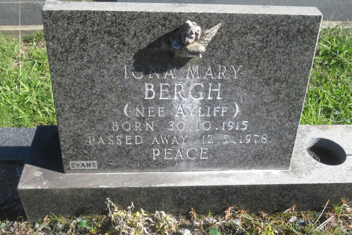 BERGH Iona Mary nee AYLIFF 1915-1978