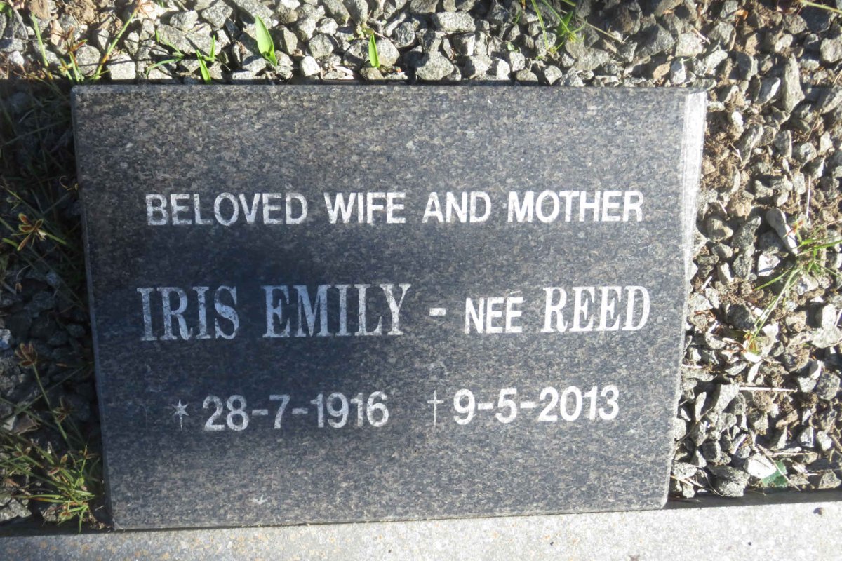 CLAYTON Iris Emily nee REED 1916-2013