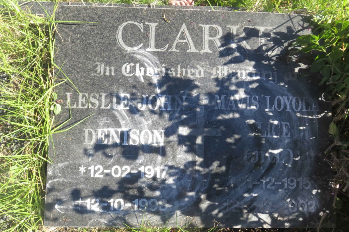 CLARKE Leslie John Denison 1917-1998 &amp; Mavis Loyola Alice 1915-2002