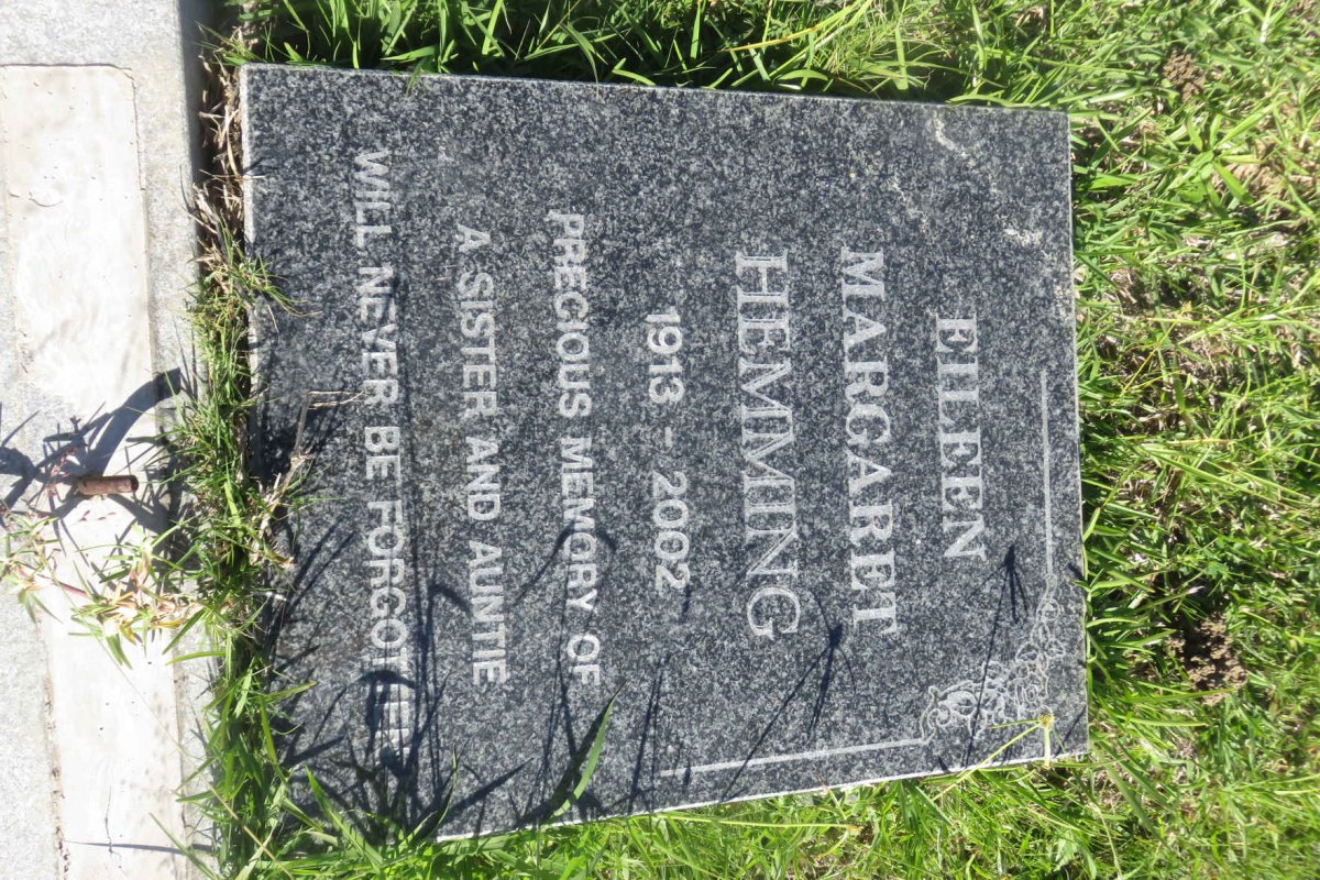 HEMMING Eileen Margaret 1913-2002