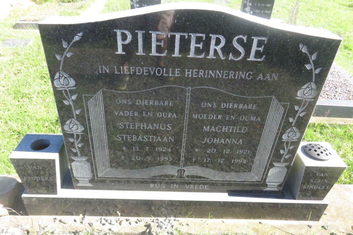 PIETERSE Stephanus Stebastiaan 1924-1993 &amp; Machtild Johanna 1921-1994
