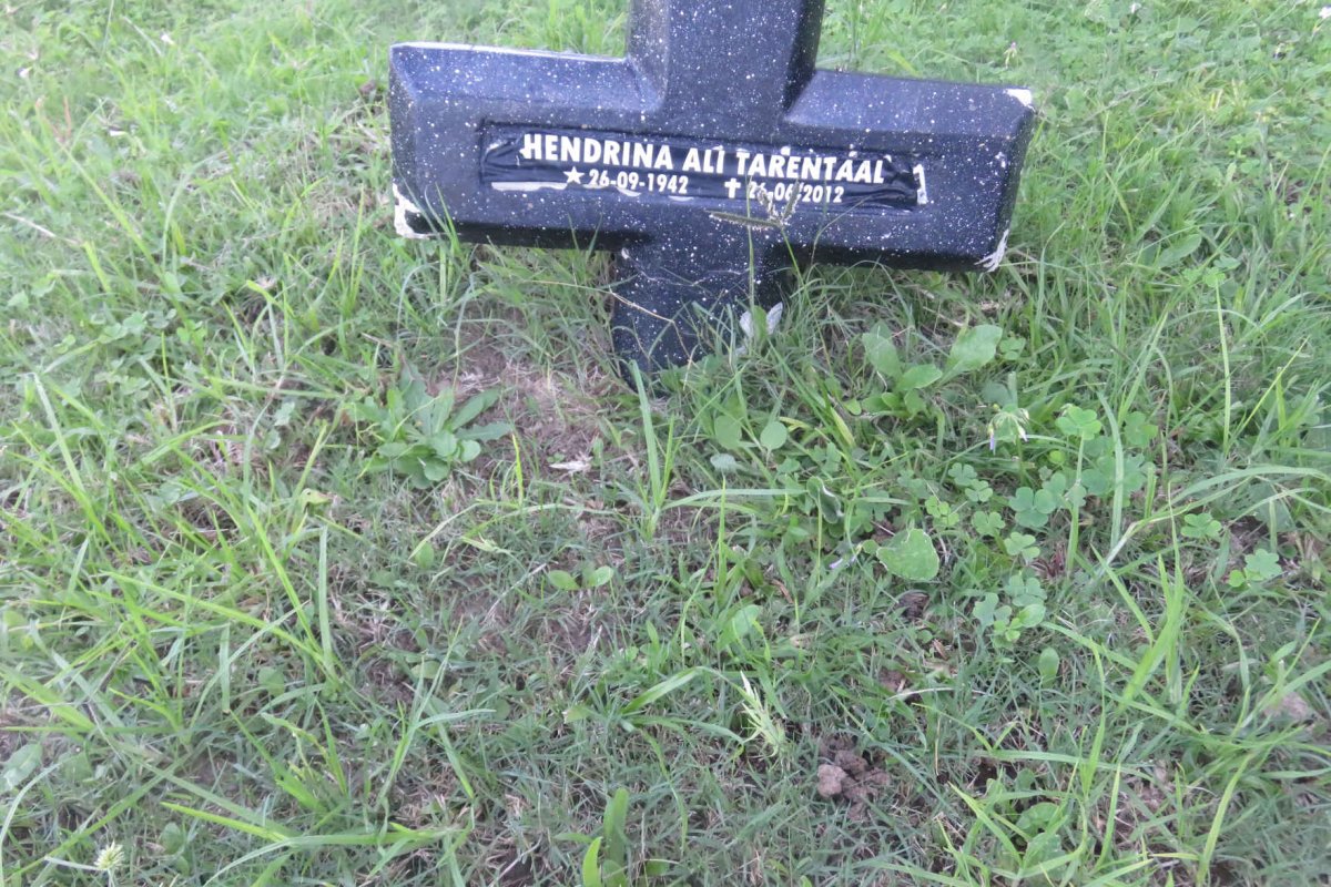 TARENTAAL Hendrina Ali 1942-2012