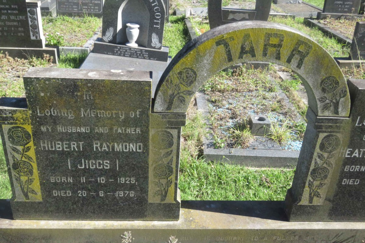 TARR Hubert Raymond 1925-1976 &amp; Heather Geraldine 1939-1981