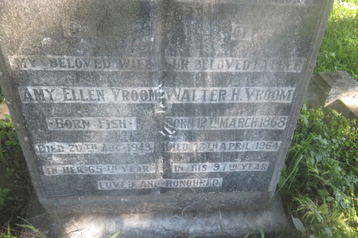VROOM Walter H. 1868-1964 &amp; Amy Ellen FISH -1943