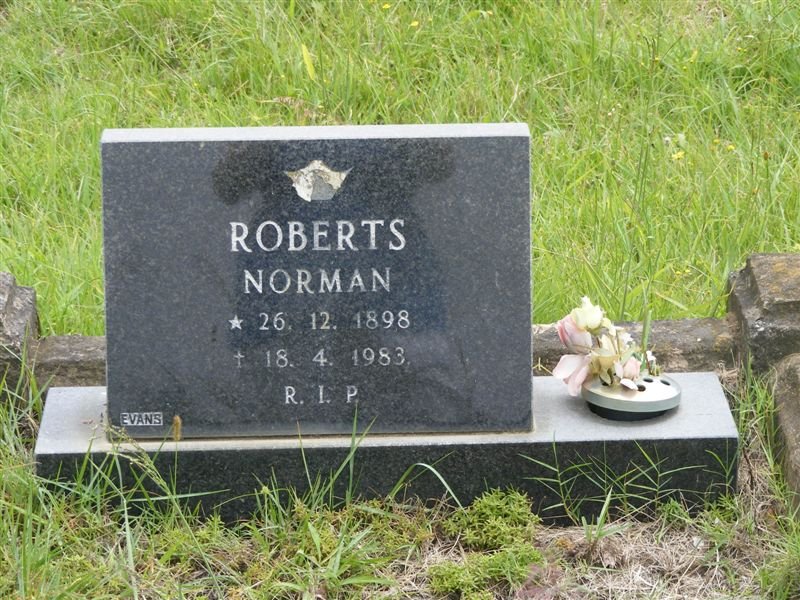 ROBERTS Norman 1898-1983