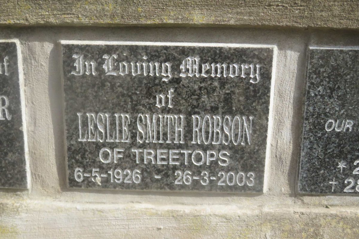 ROBSON Leslie Smith 1926-2003