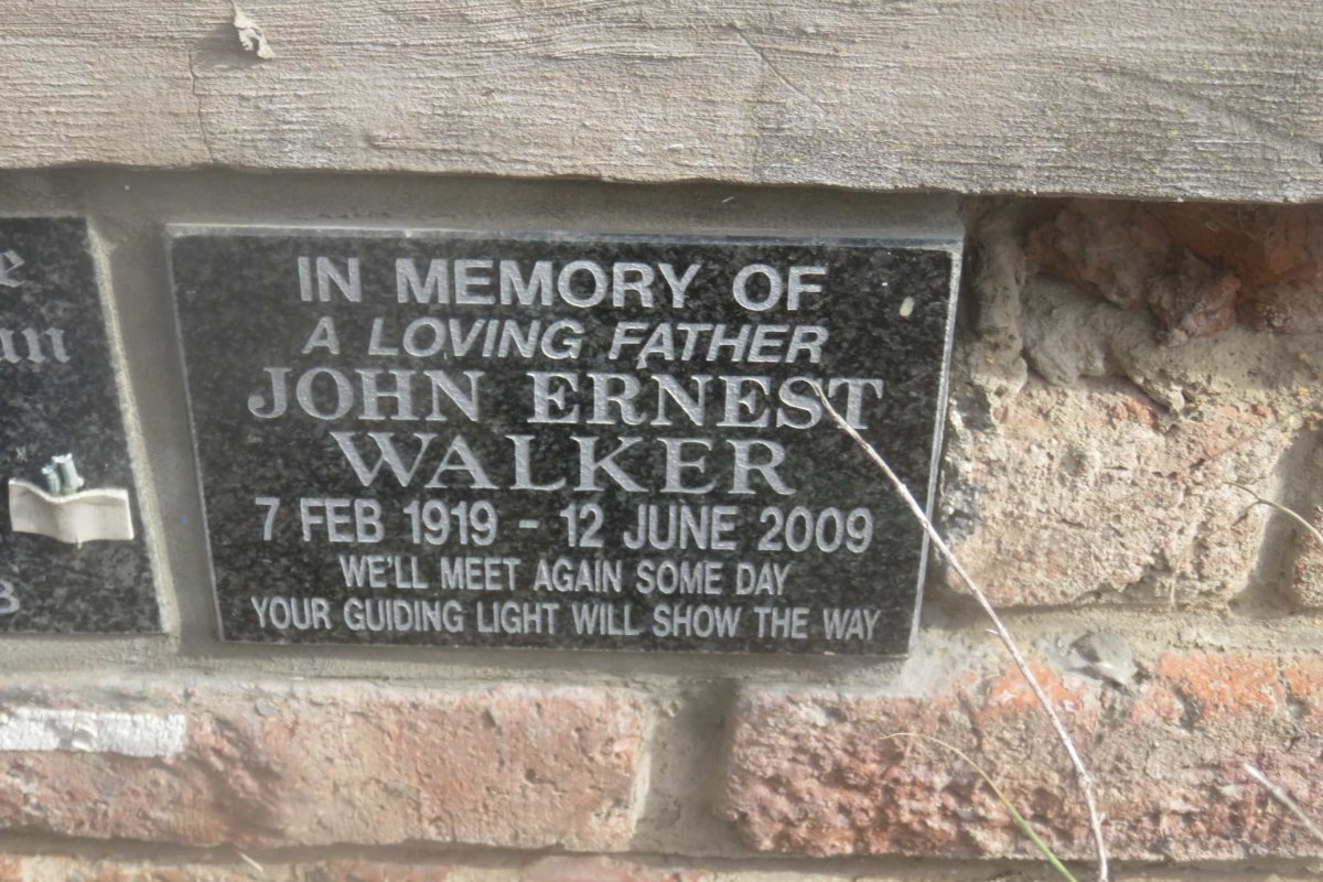WALKER John Ernest 1919-2009