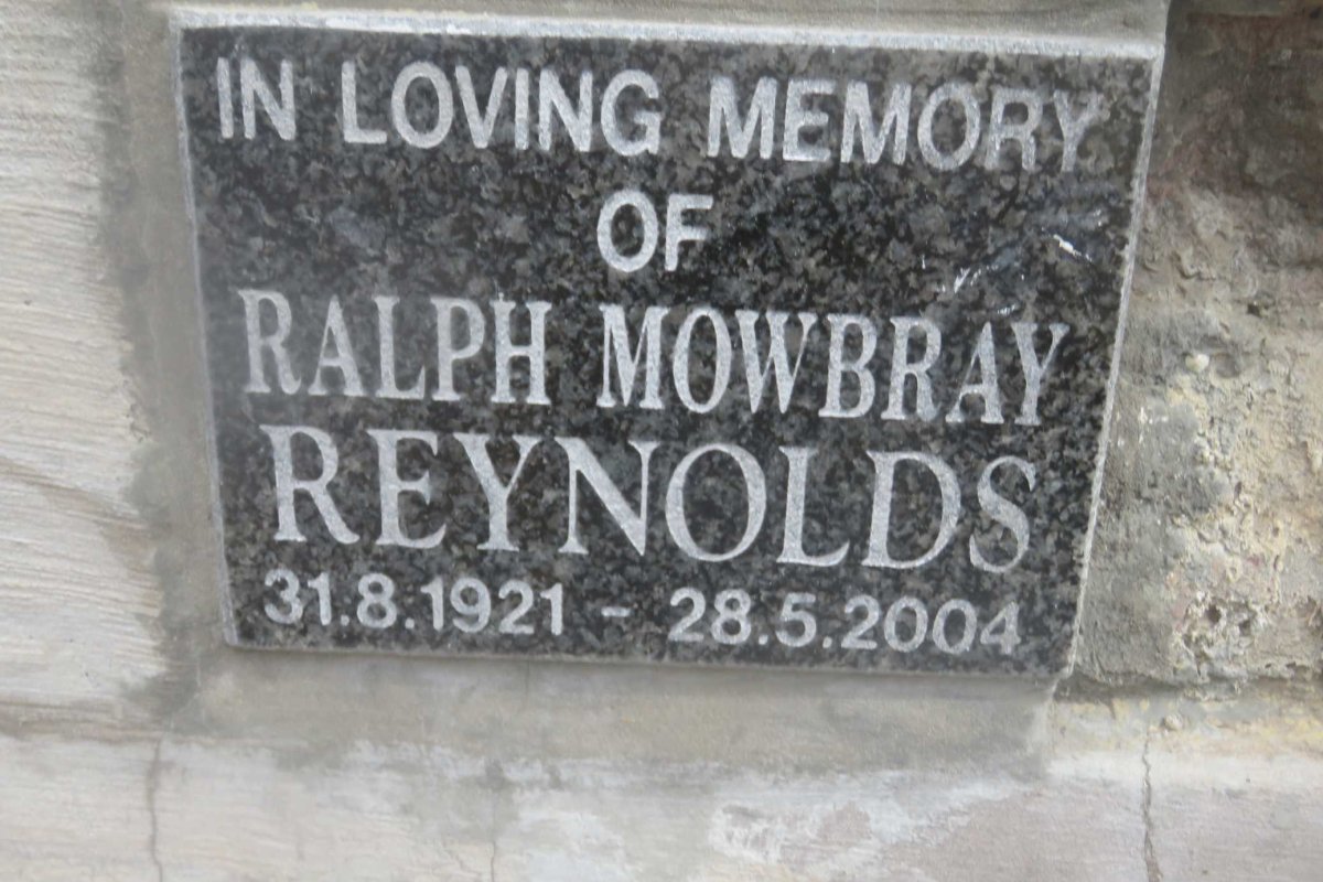 REYNOLDS Ralph Mowbray 1921-2004