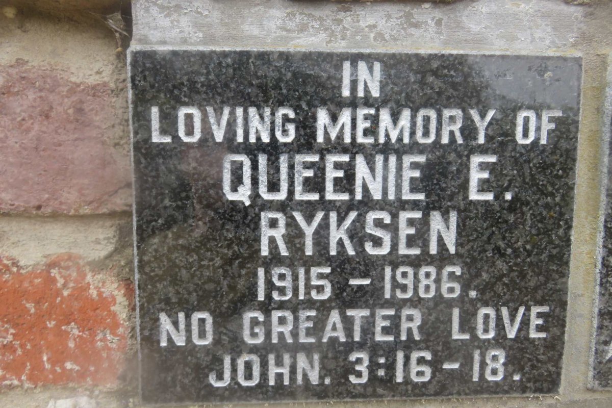 RYKSEN Queenie E. 1915-1986