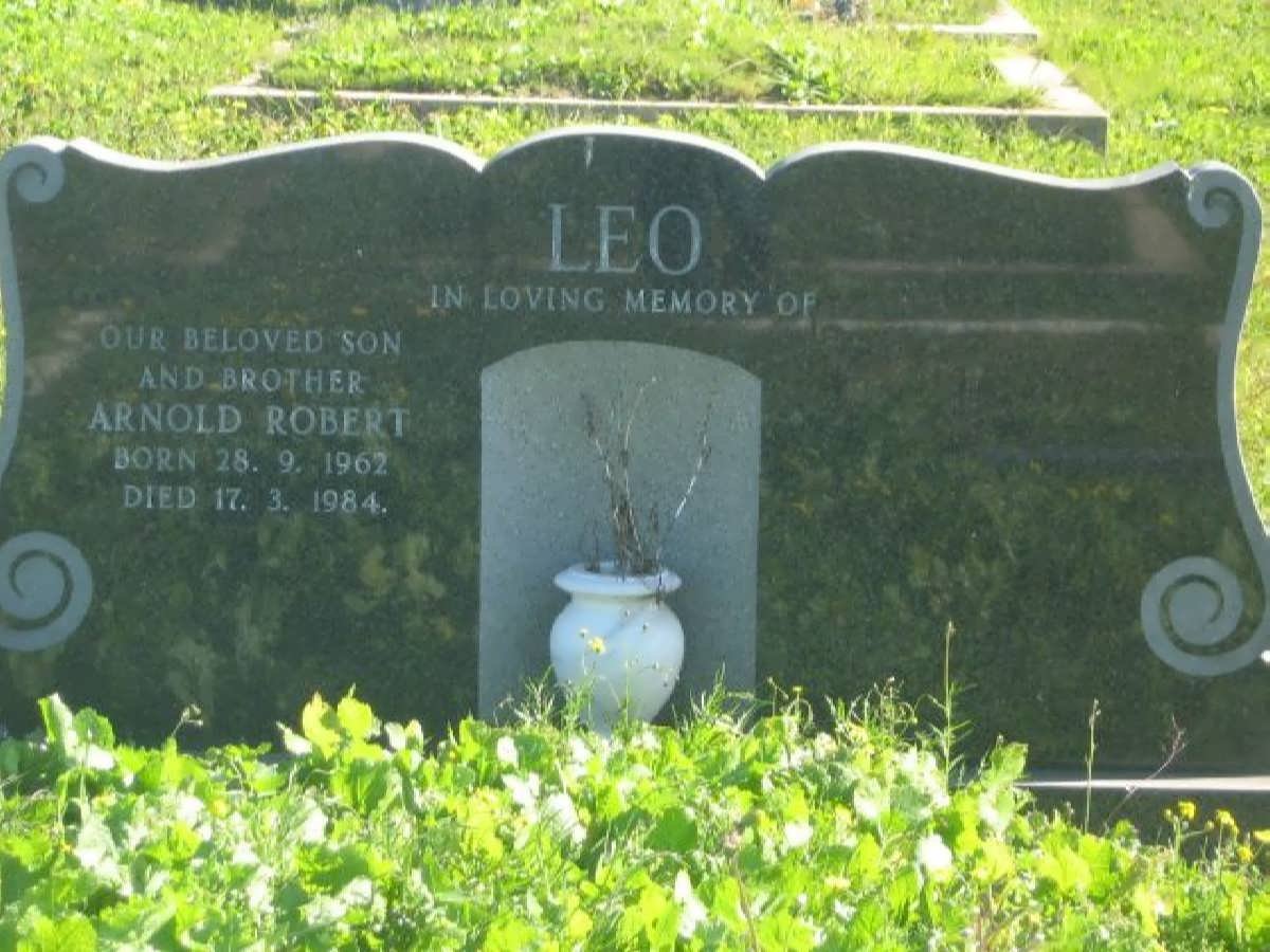LEO Arnold Robert 1962-1984