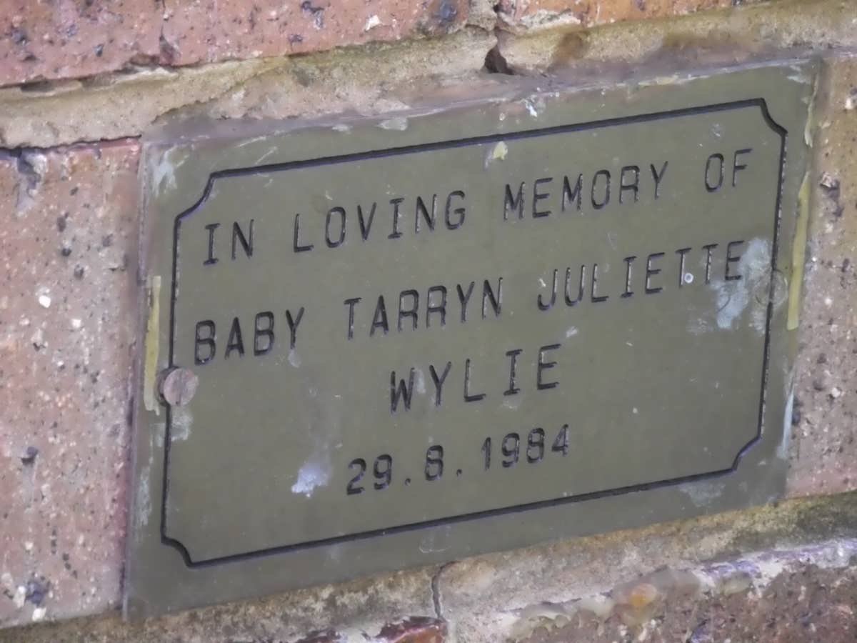 WYLIE Baby Tarryn Juliette 1984