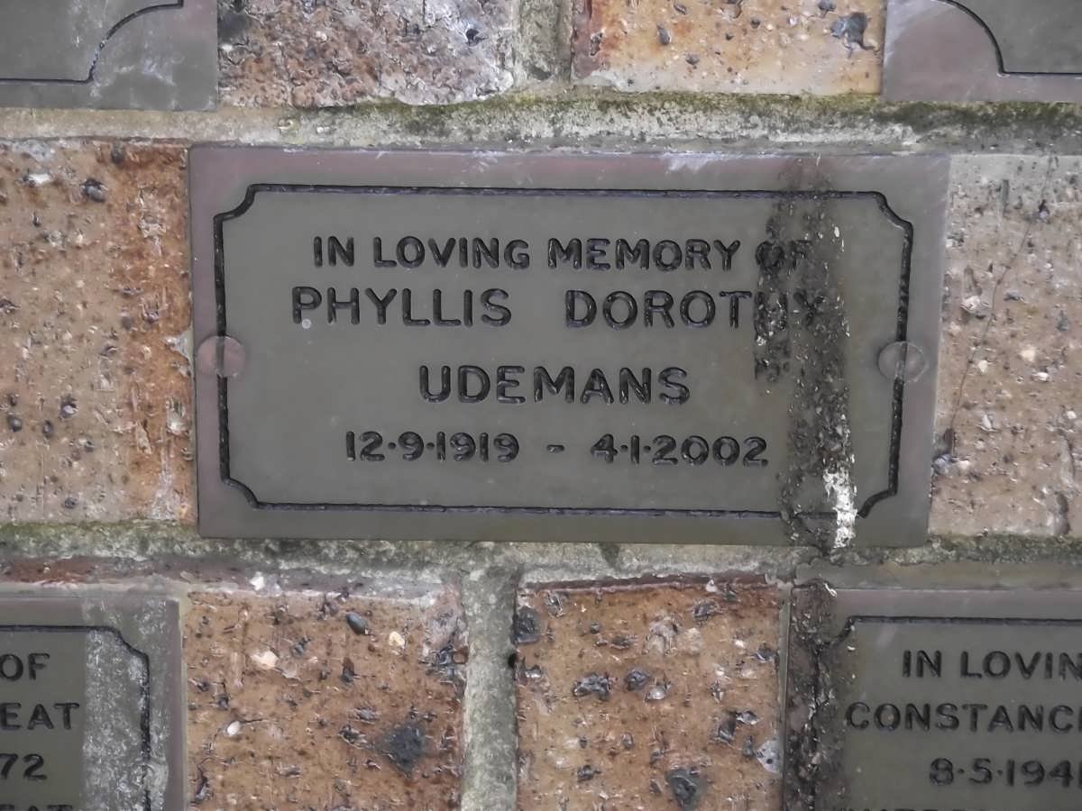 UDEMANS Phyllis Dorothy 1919-2002