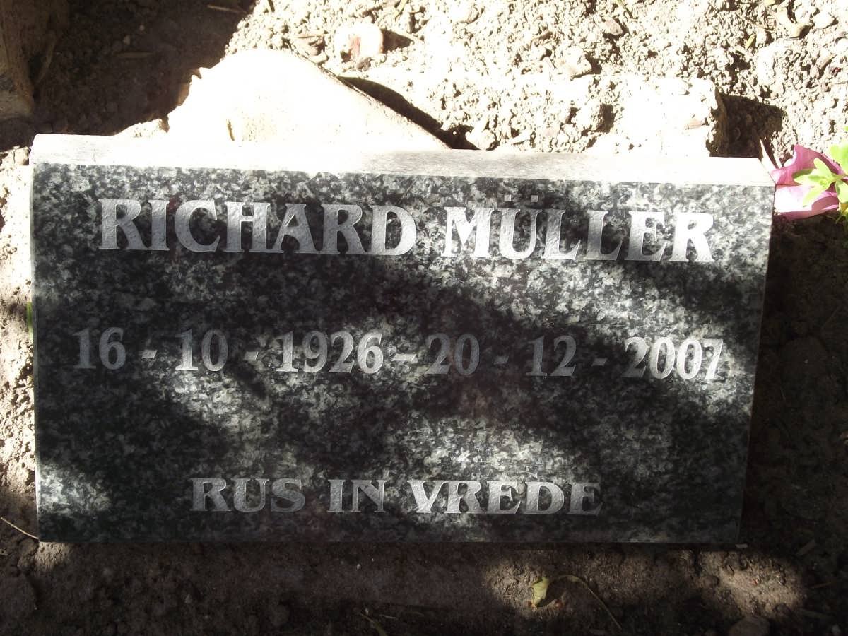 MULLER Richard 1926-2007