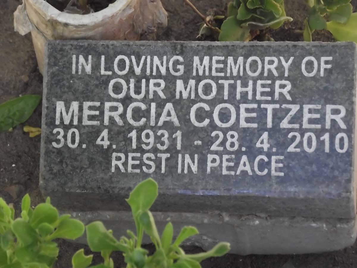 COETZER Mercia 1931-2010