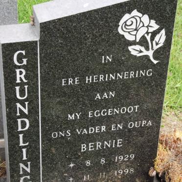 GRUNDLINGH Bernie 1929-1998