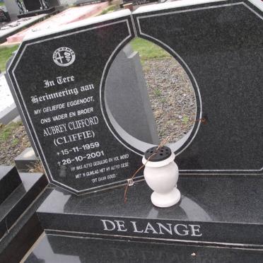 LANGE Aubrey Clifford, de 1959-2001