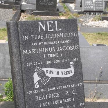 NEL Marthinus Jacobus 1910-1986 &amp; Beatrice P.C. LOUWRENS 1912-1994