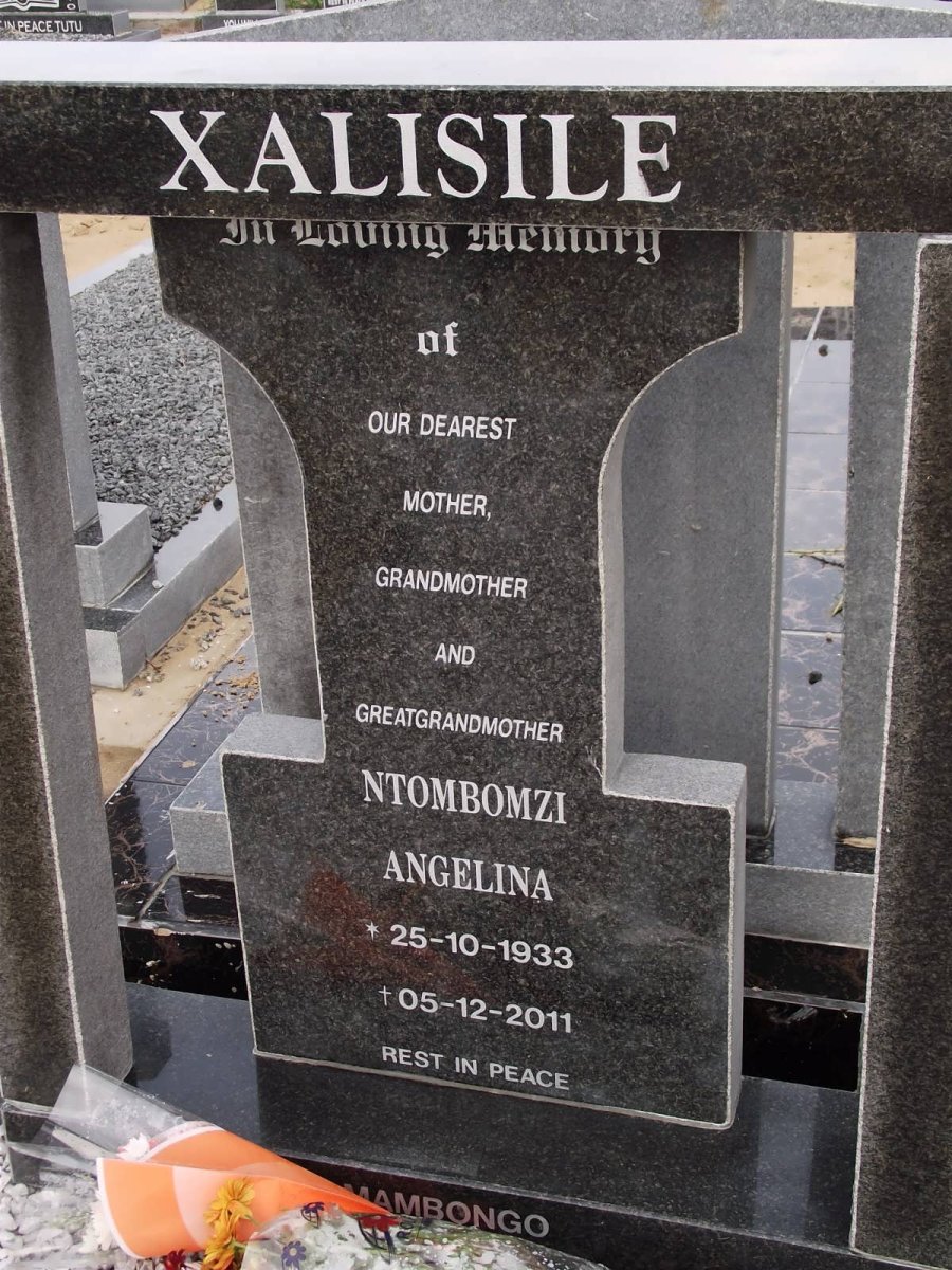 XALISILE Ntombomzi Angelina 1933-2011