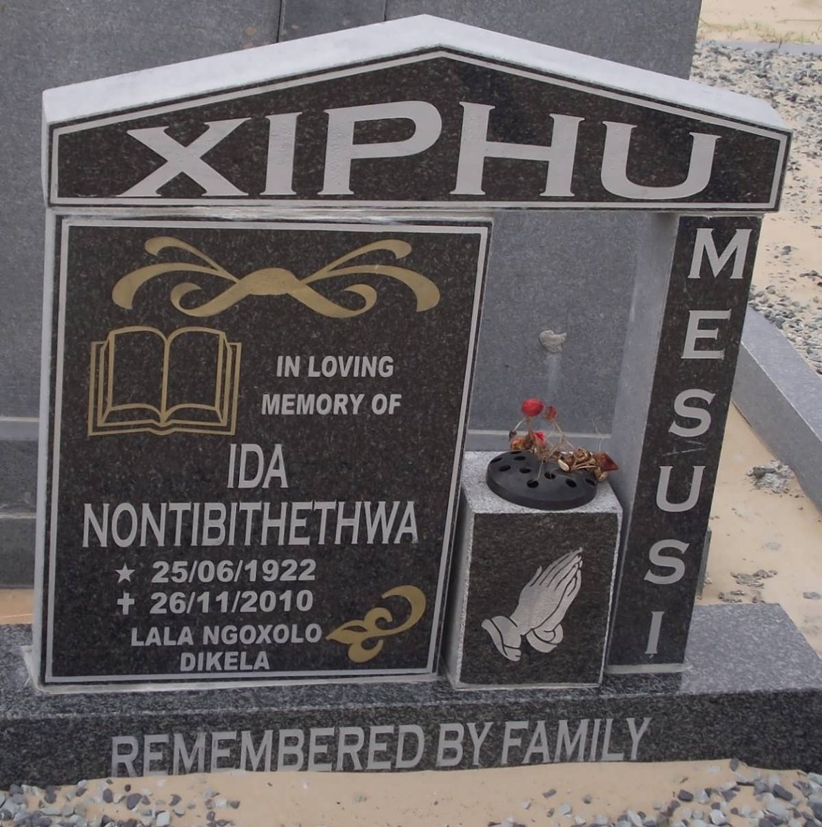 XIPHU Ida Nontibithethwa 1922-2010