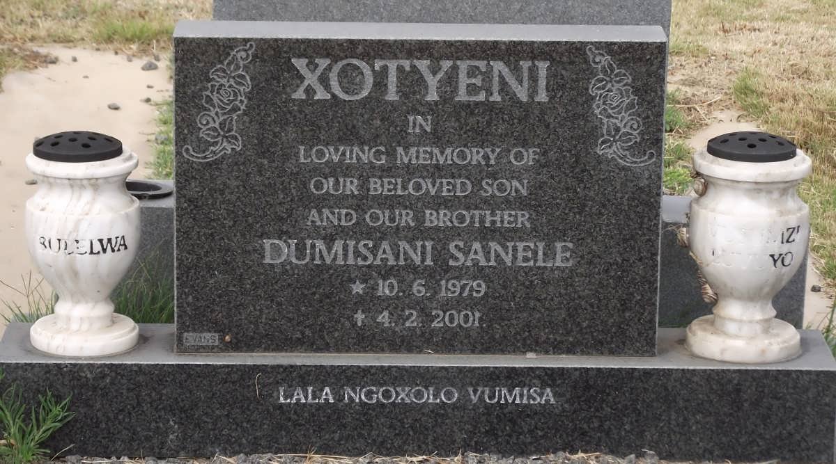 XOTYENI Dumisani Sanele 1979-2001