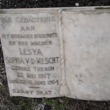 MESCHT Lesya Sophia, van der nee THERON 1917-1951