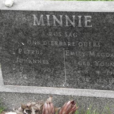 MINNIE Petrus Johannes 1907-1952 &amp; Emily Magdalena YOUNG 1906-1982