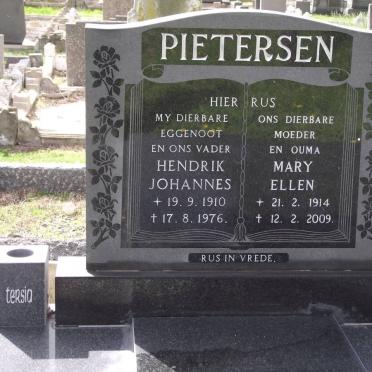 PIETERSEN Hendrik Johannes 1910-1976 &amp; Mary Ellen 1914-2009