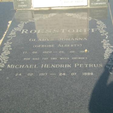 ROESSTORFF Michael Hendrik Petrus 1917-1998 &amp; Gladys Johanna ALBERTS 1920-1997