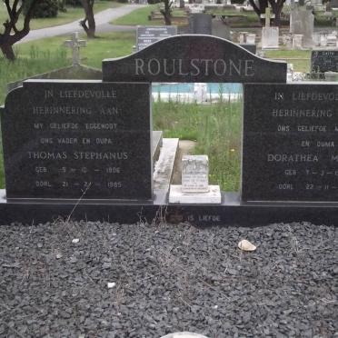 ROULSTONE Thomas Stephanus 1906-1985 &amp; Dorathea Mirjam 1910-1987