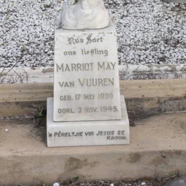 VUUREN Marriot May, van 1939-1945