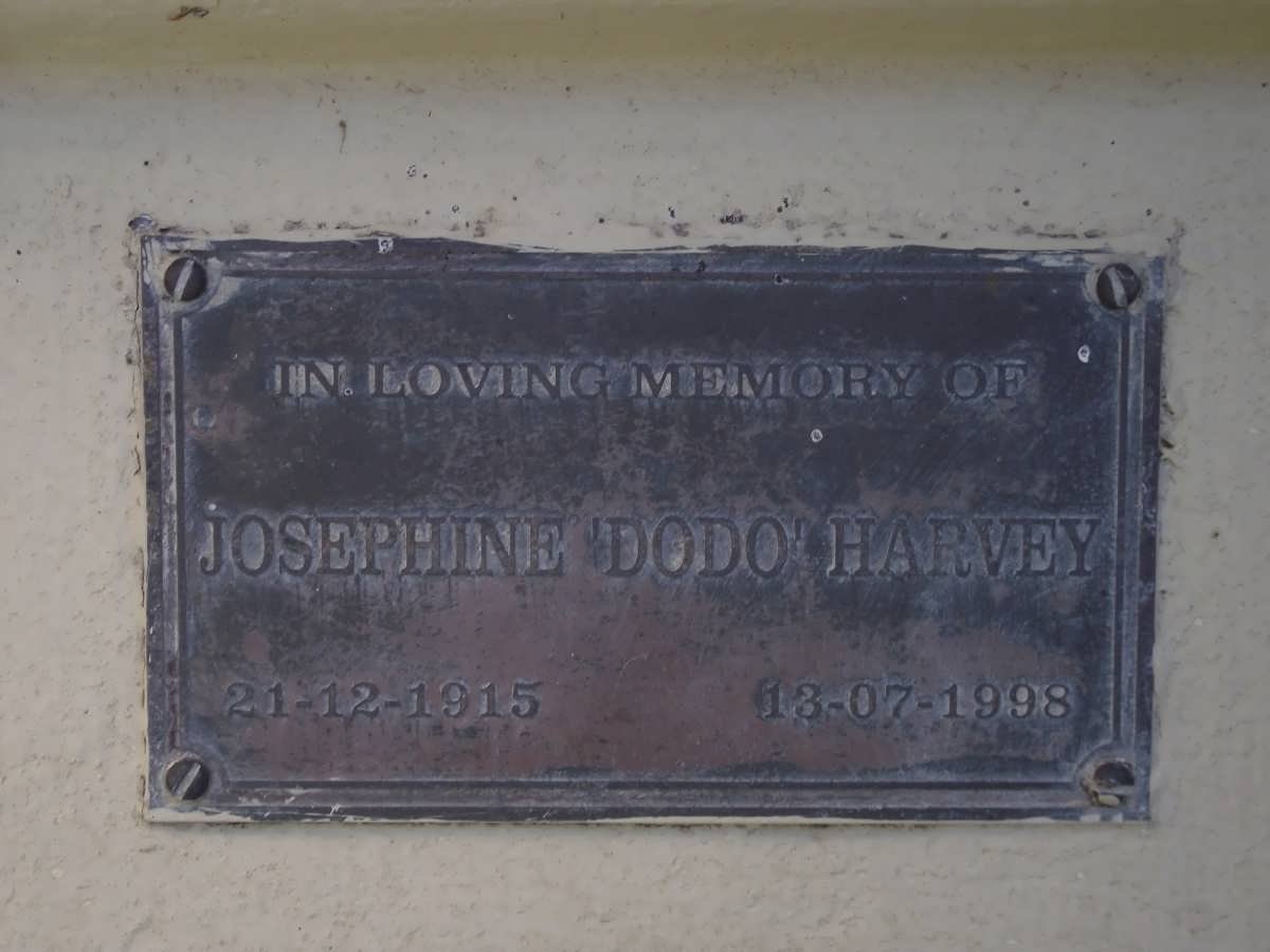 HARVEY Josephine 1915-1998