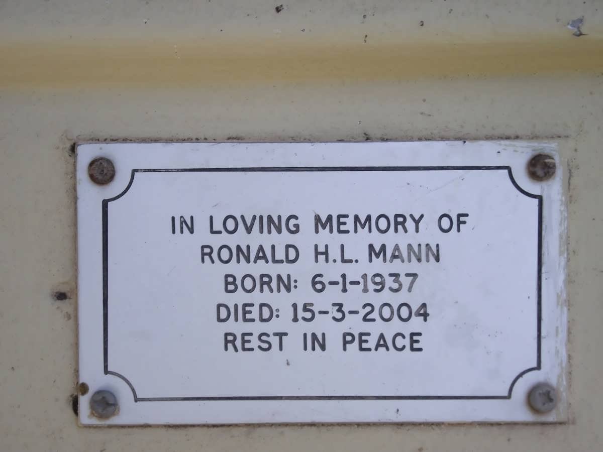 MANN Ronald H.L. 1937-2004