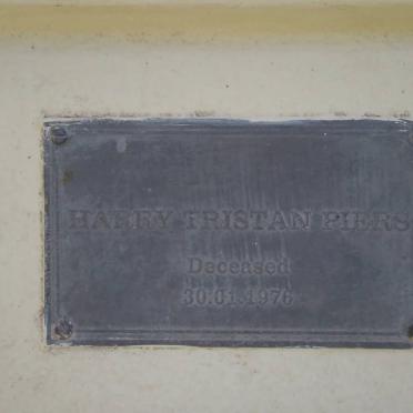 PIERS Harry Tristan -1976
