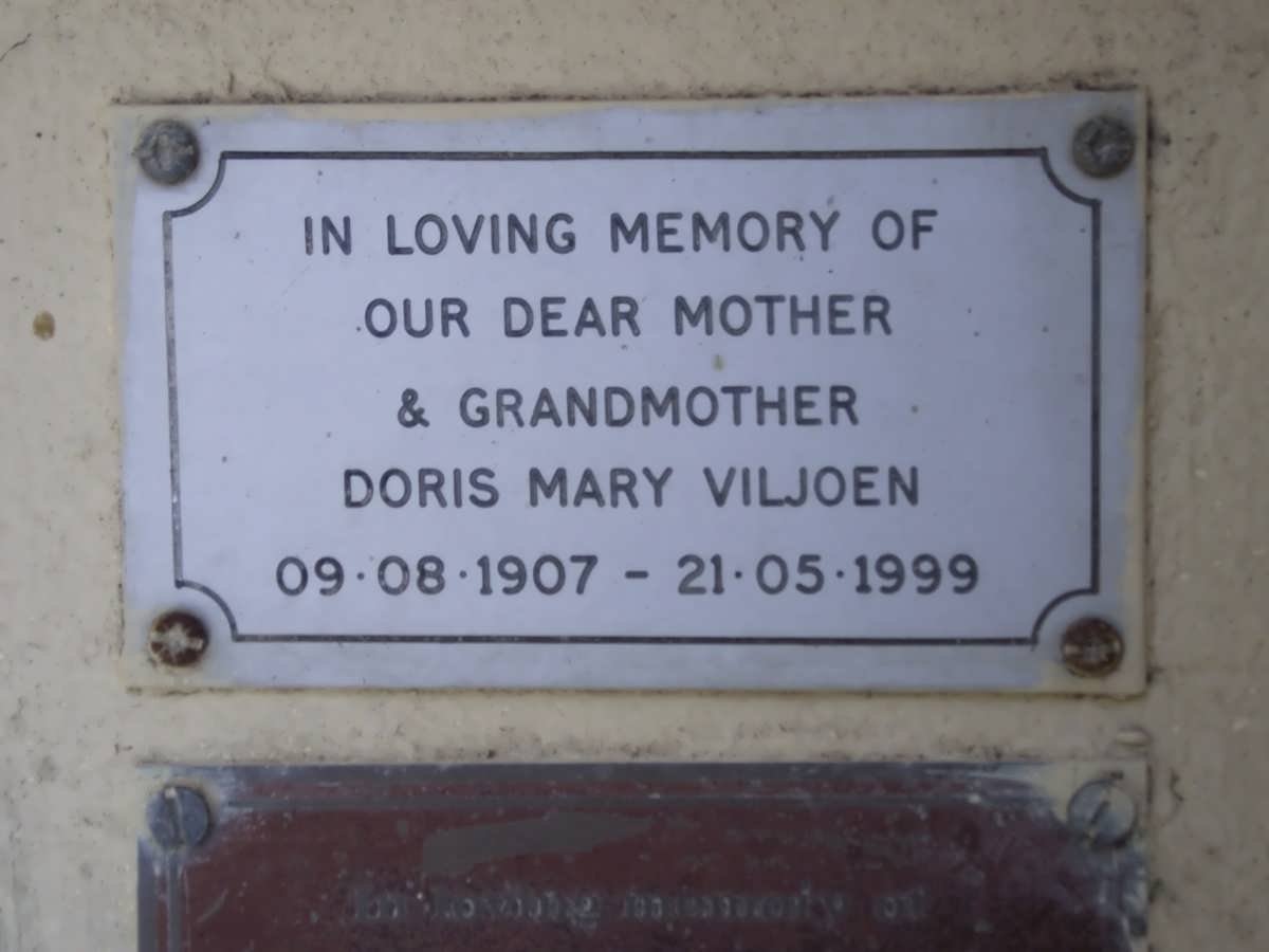 VILJOEN Doris Mary 1907-1999