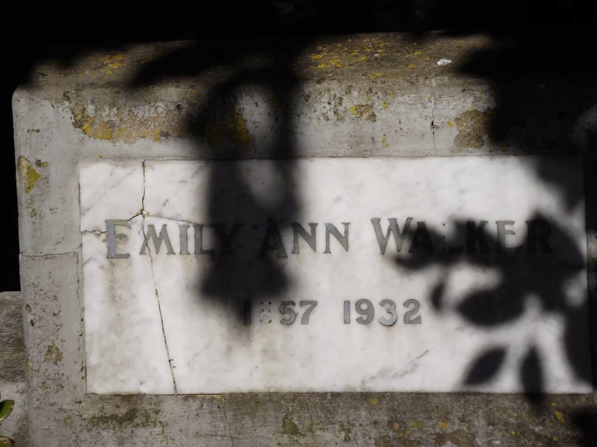 WALKER Emily Ann -1932
