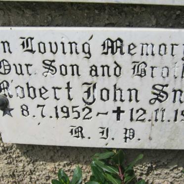 SNOW Robert John 1952-1975