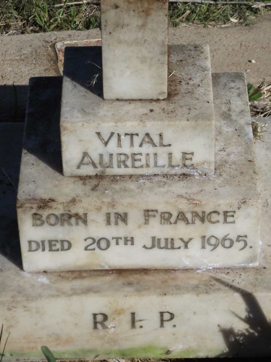 AUREILLE Vital -1965