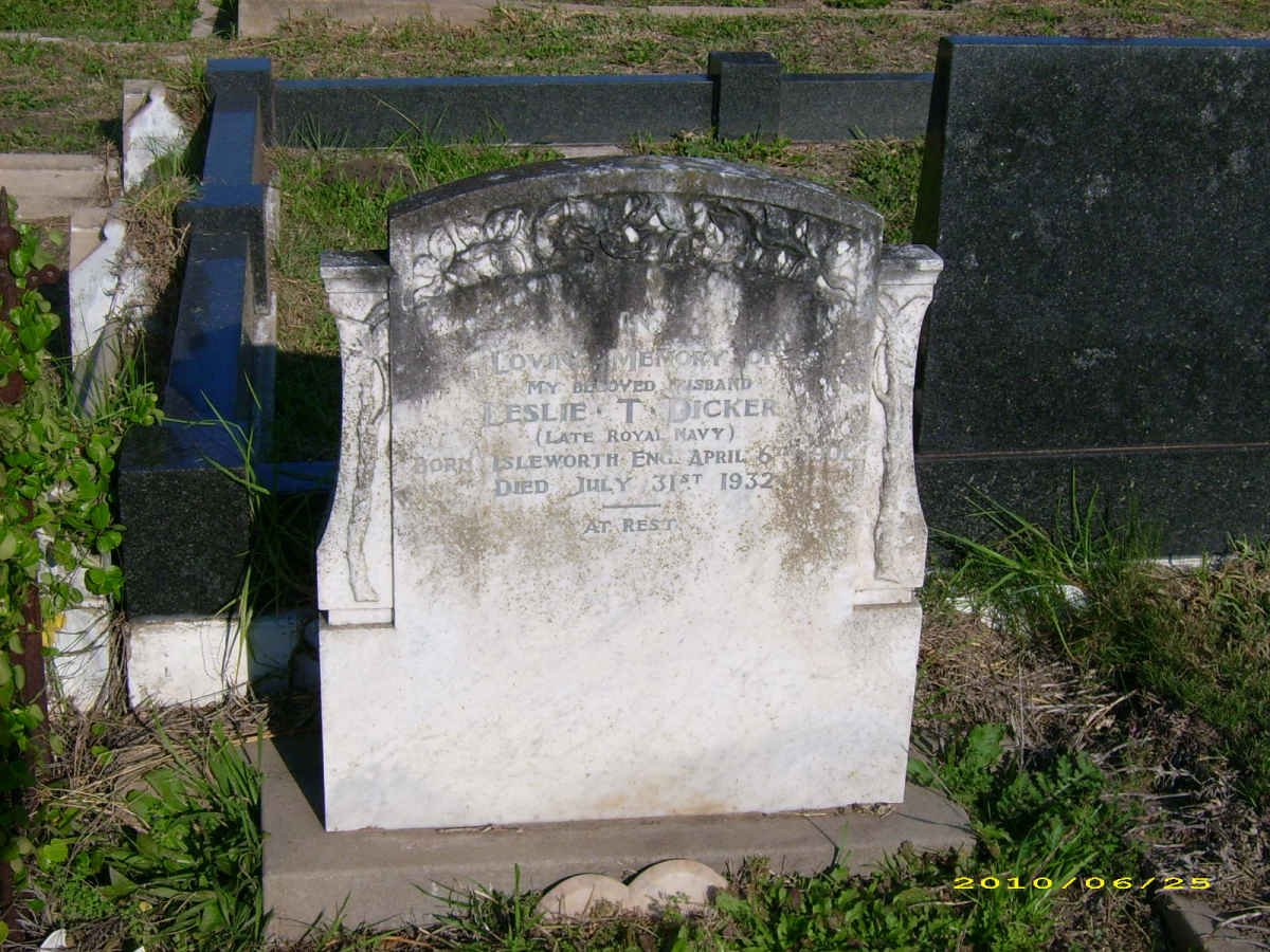 DICKER Leslie T. 1901-1932