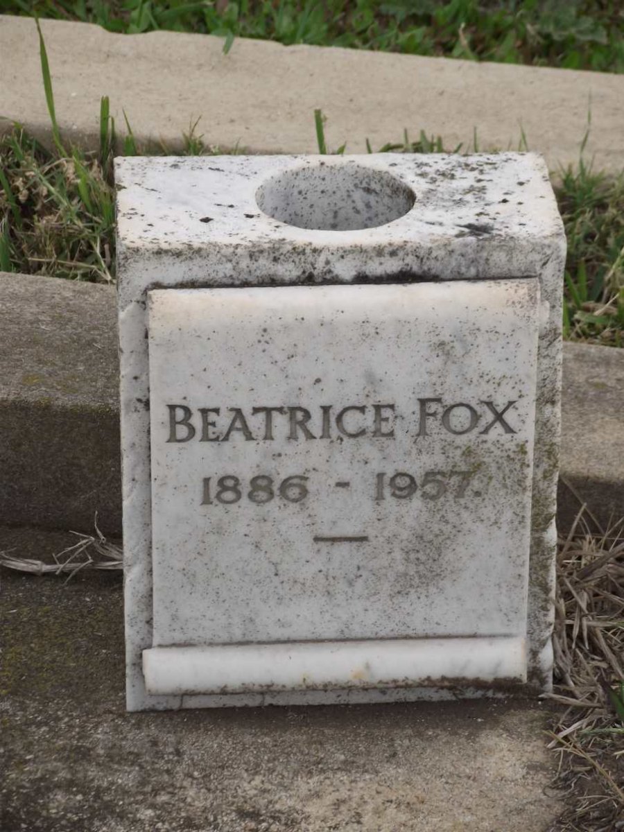 FOX Beatrice 1886-1957